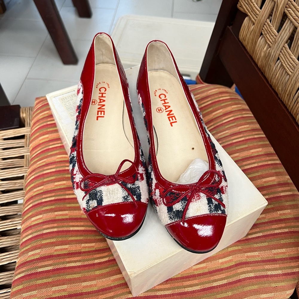 Chanel flats